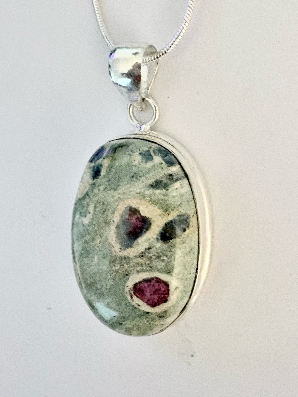 Beautiful, handcrafted, 2 inch Ruby Zoisite pendant on a silver chain. - Picture 2 of 5